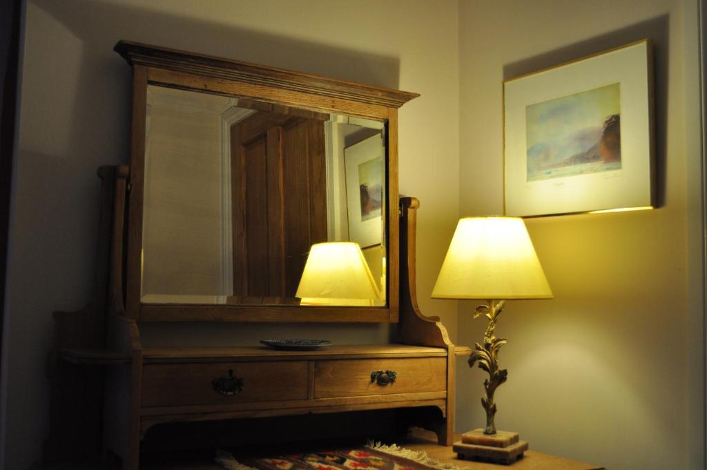 نيونياتون Old Ivy House Bed & Breakfast الغرفة الصورة