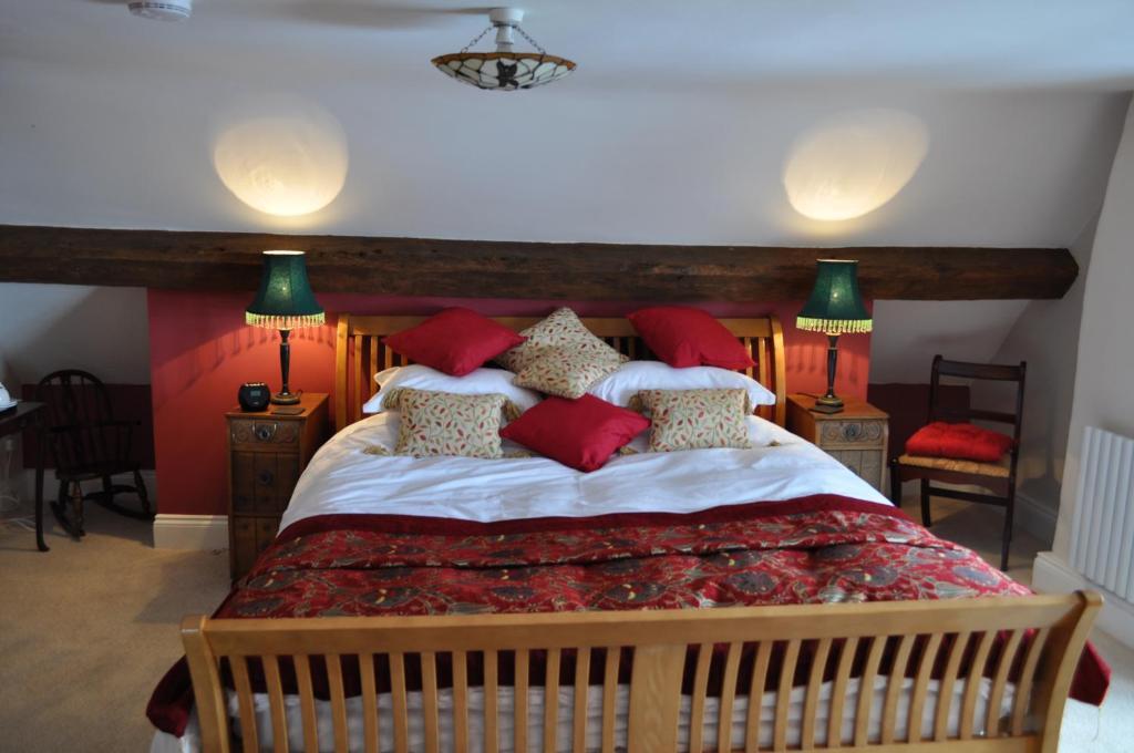 نيونياتون Old Ivy House Bed & Breakfast الغرفة الصورة