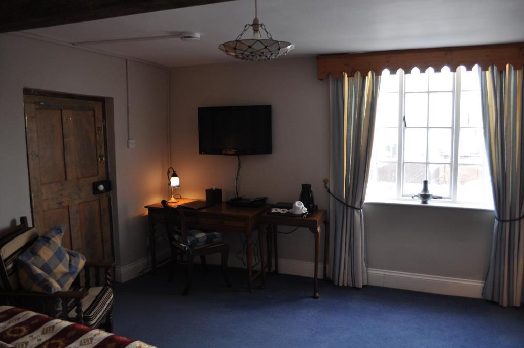 نيونياتون Old Ivy House Bed & Breakfast الغرفة الصورة