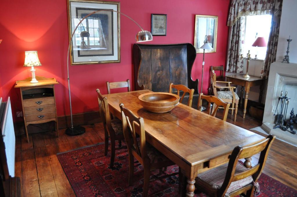 نيونياتون Old Ivy House Bed & Breakfast المظهر الخارجي الصورة